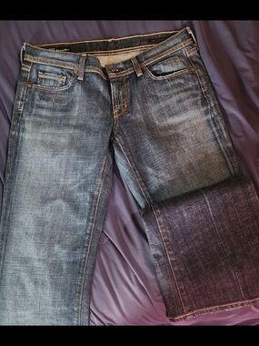 Classic Women's Mid Wash Blue Jeans